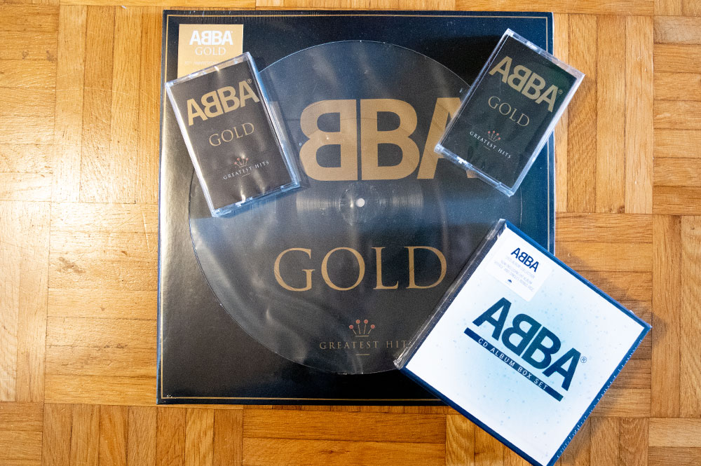 Pünktlich zur Veröffentlichung: Wir verlosen mehrere Artikel aus der 30 Jahre ABBA „Gold“ – Jubiläumsedition!
